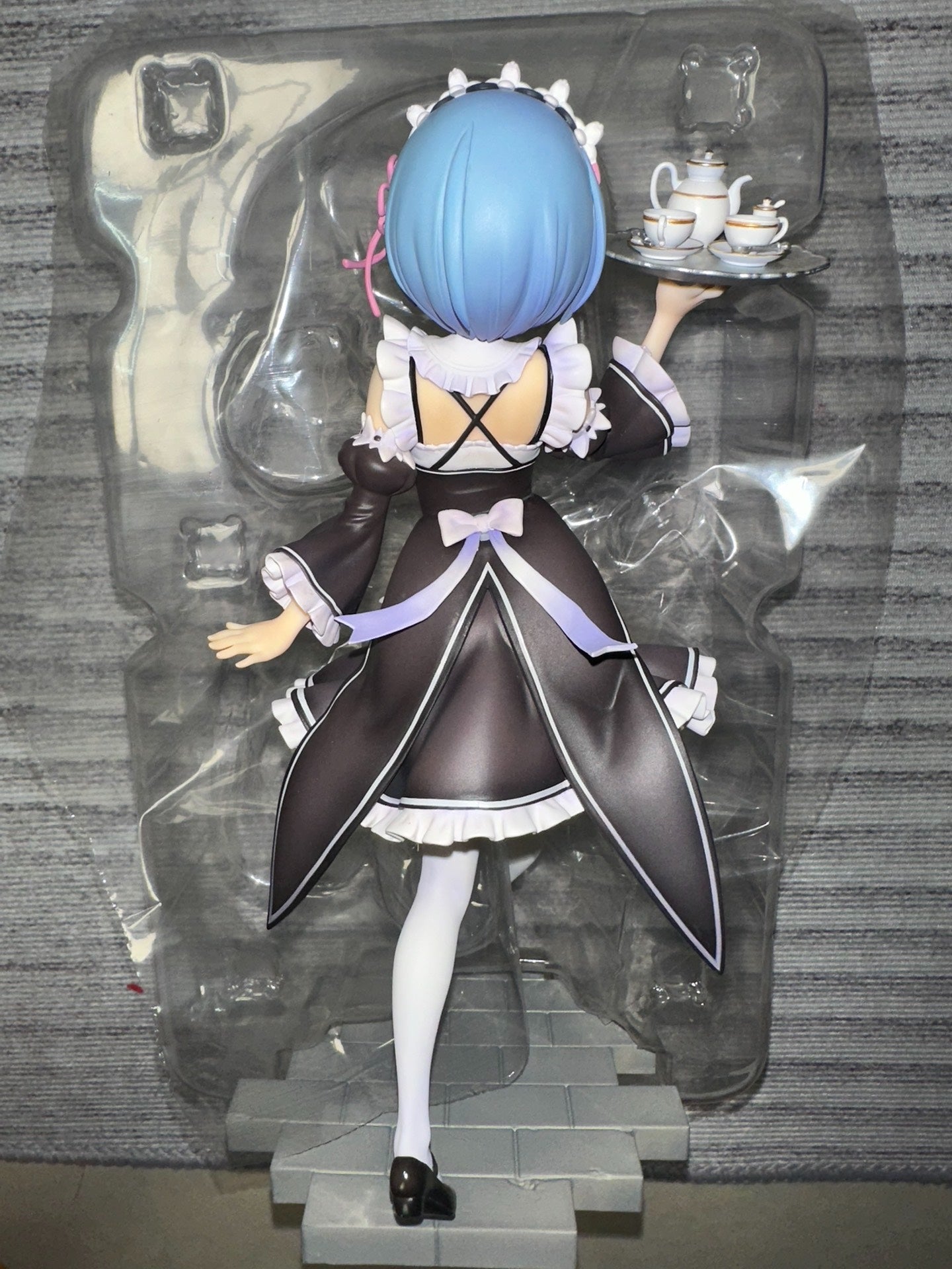 Re:Zero kara Hajimeru Isekai Seikatsu - Rem (1/7)