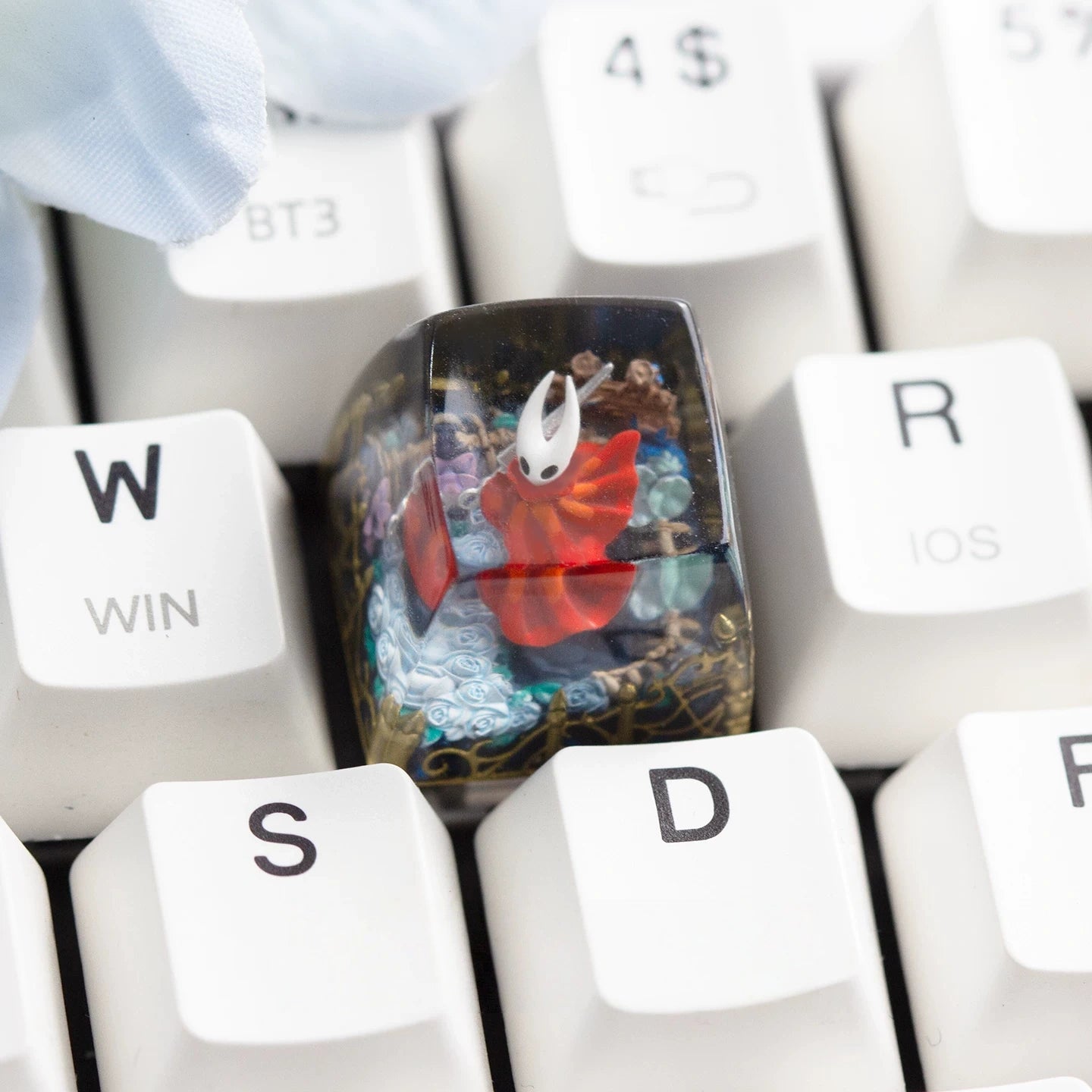 Hollow Knight Hornet Mini Translucent Resin Artisan Keycap – ESC Key