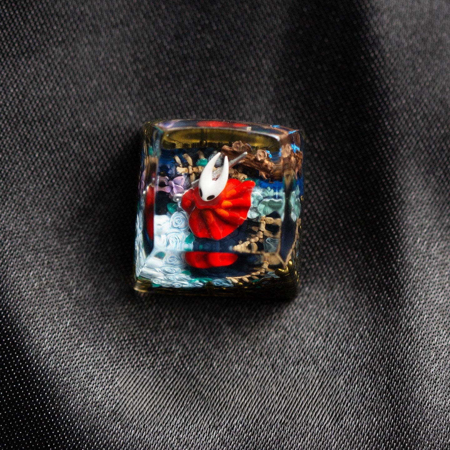 Hollow Knight Hornet Mini Translucent Resin Artisan Keycap – ESC Key