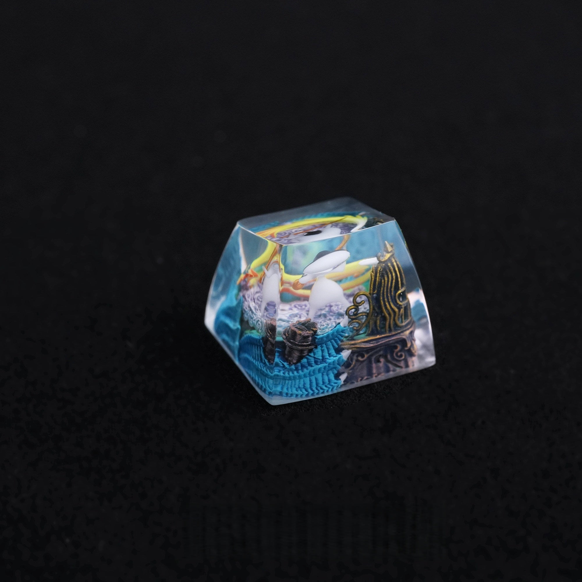Hollow Knight The Knight Crystal Resin Artisan Keycap – ESC Key