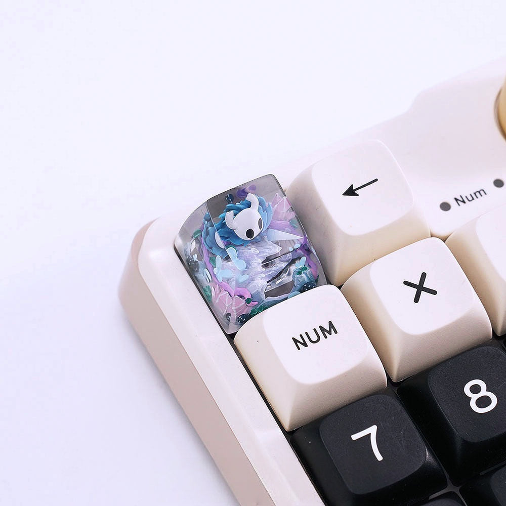 Hollow Knight The Knight Crystal Resin Artisan Keycap – ESC Key
