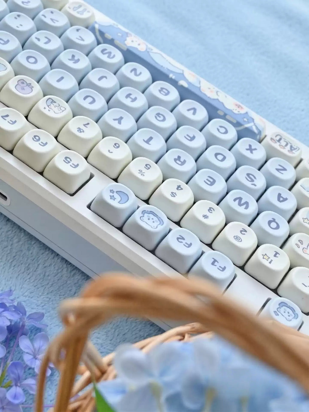 Ice Cream Bear 132-Key MOA Profile PBT Keycap Set
