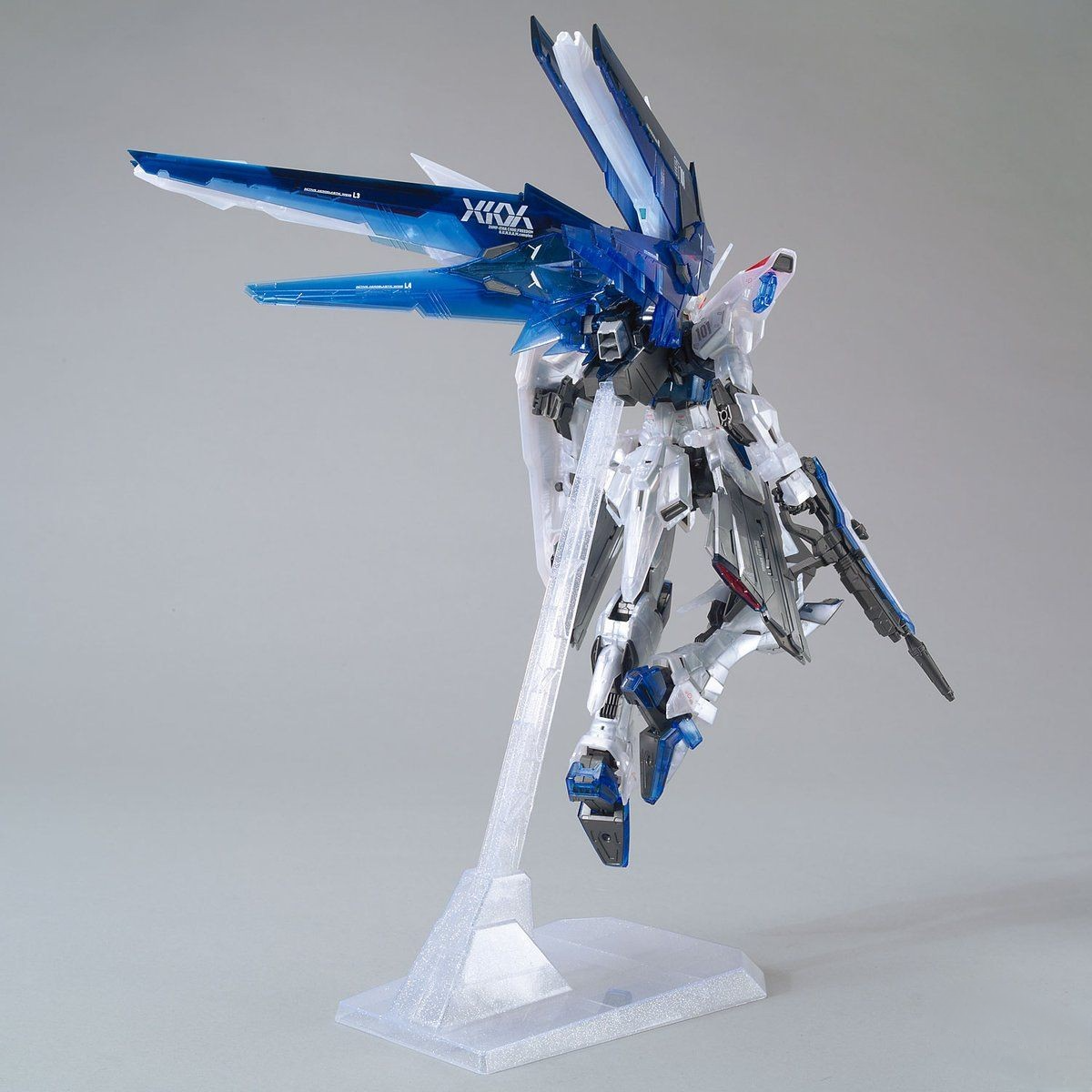MG 1/100- ZGMF-X10A Freedom Gundam Ver.2.0 (Clear Color Ver.)