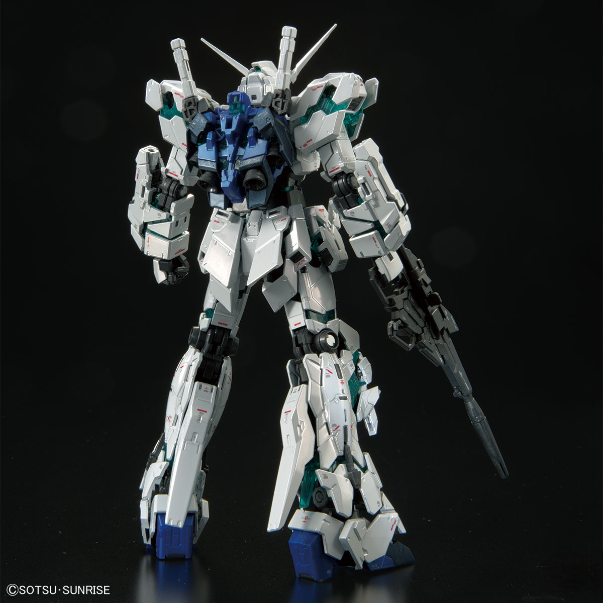 RG 1/144: RX-0 Unicorn Gundam Final Battle Ver. Special Coating (GUNDAM BASE LIMITED)