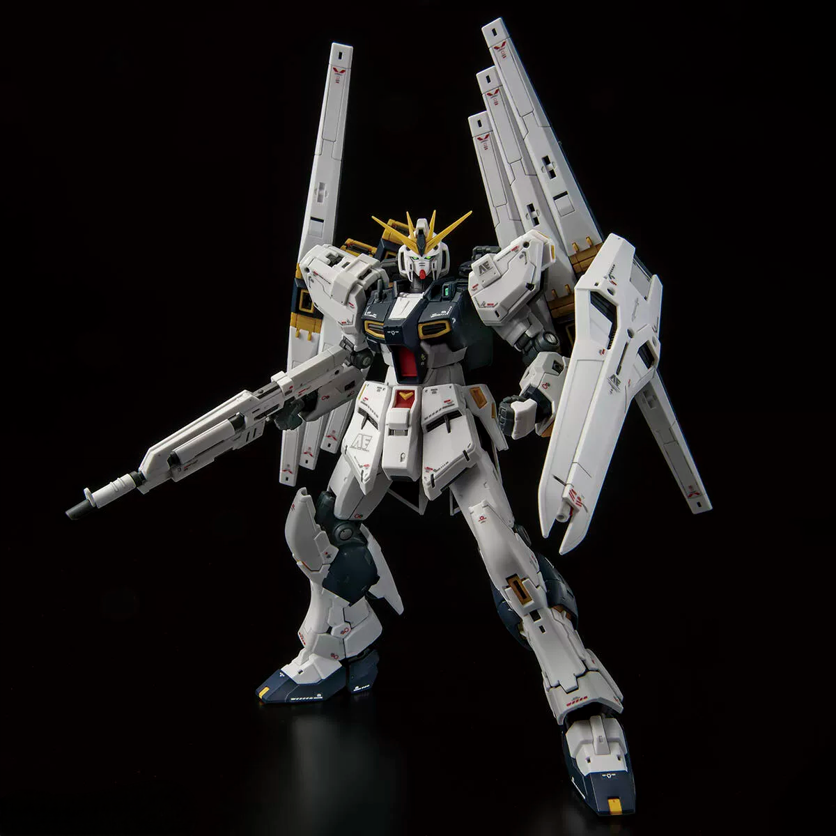 RG 1/144 - RX-93 ν Gundam (Double Fin Funnel Type)