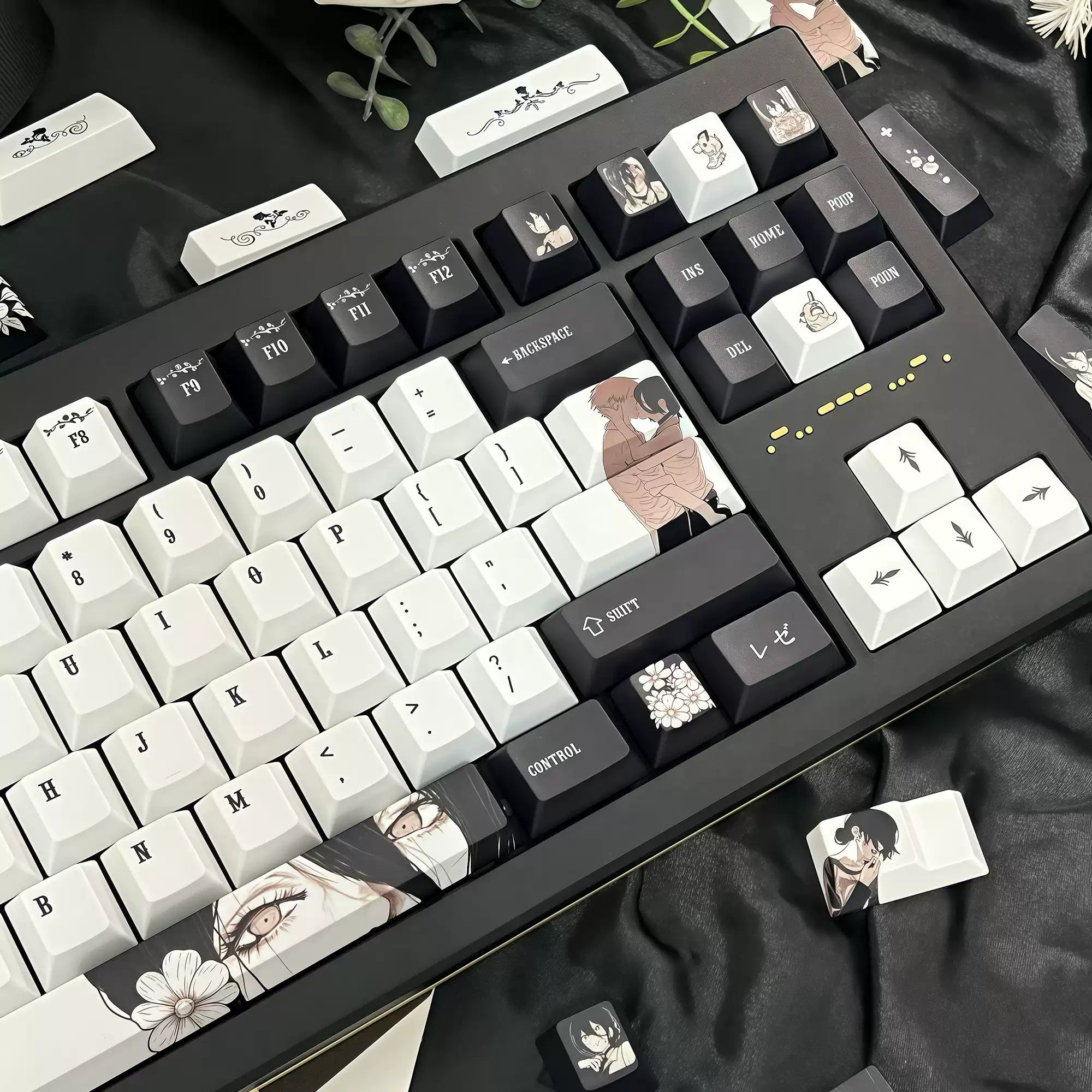 Chainsaw Man Reze PBT Keycap Set