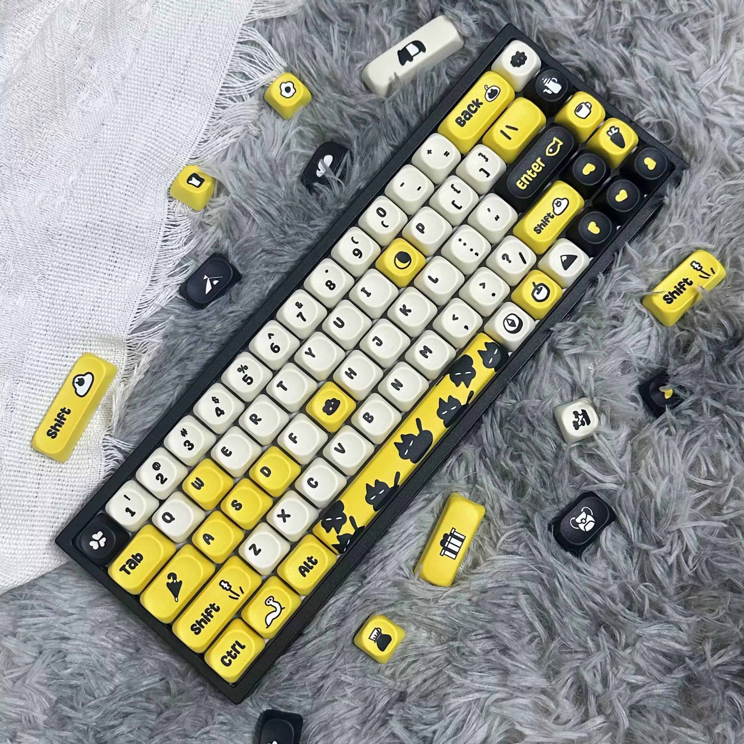 Doodle Sticker MOA PBT Keycap Set – 118 Keys