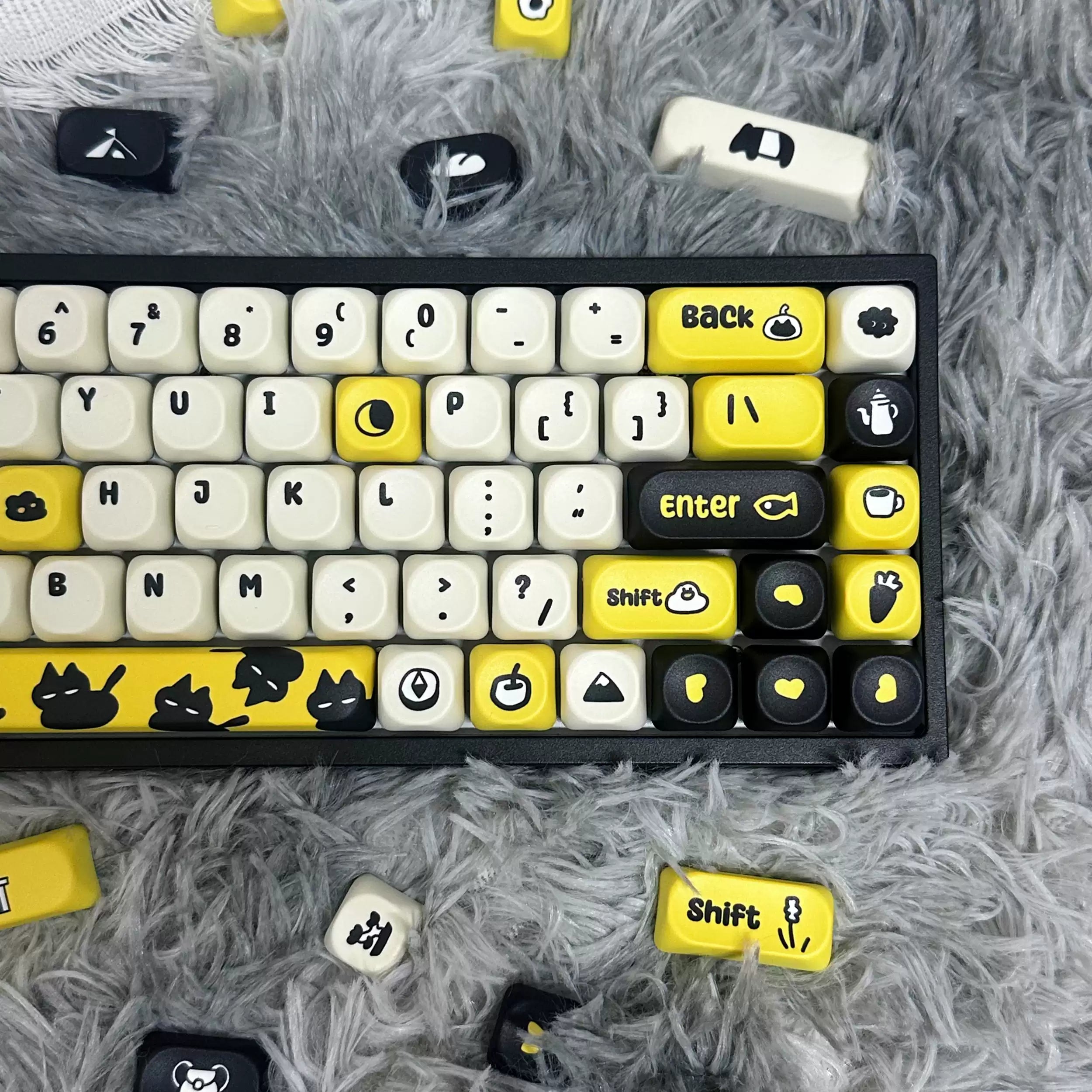Doodle Sticker MOA PBT Keycap Set – 118 Keys