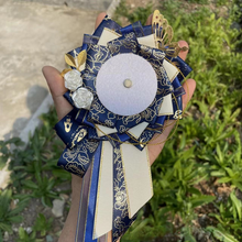 Elegant Tail Ribbon Can Badge Rosette Holder