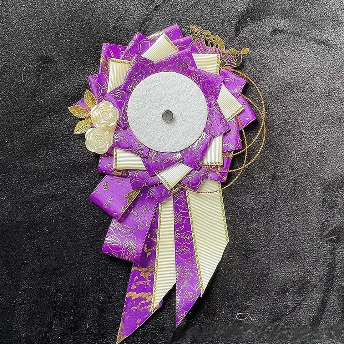 Elegant Tail Ribbon Can Badge Rosette Holder