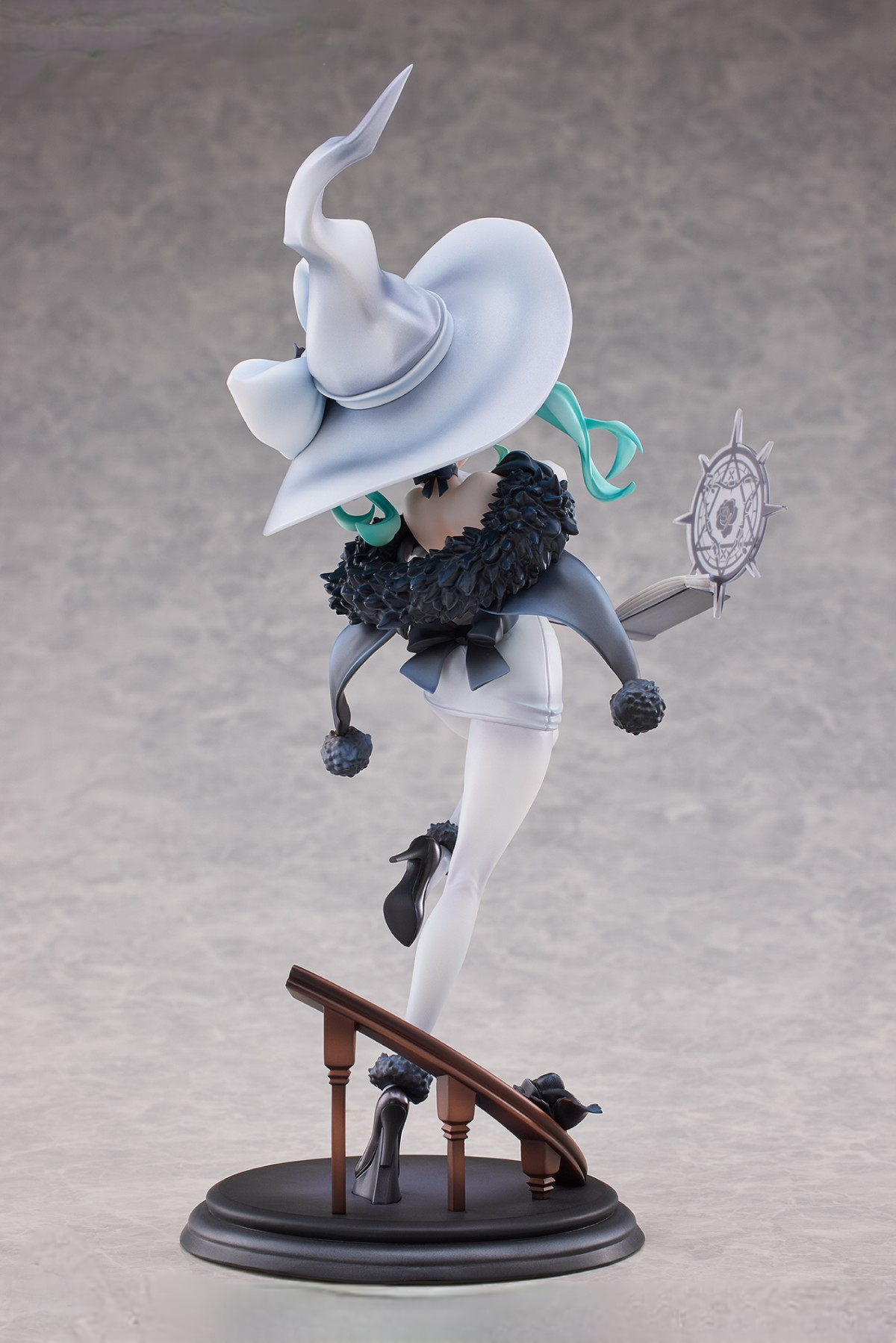 Vocaloid - Hatsune Miku - Rise Up  - Fantasia Witch Ver.(1/8)