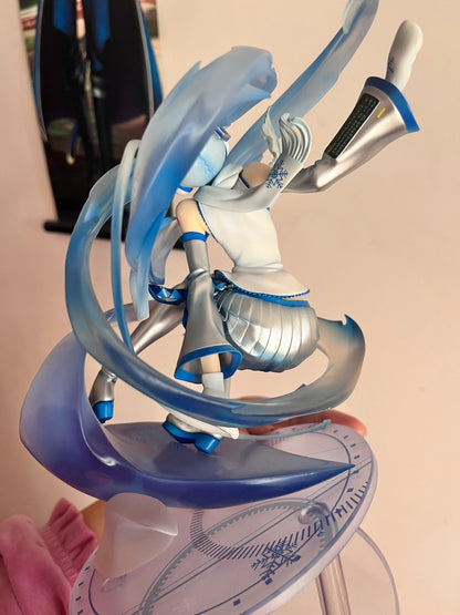 Vocaloid - Hatsune Miku - Snow (1/7)