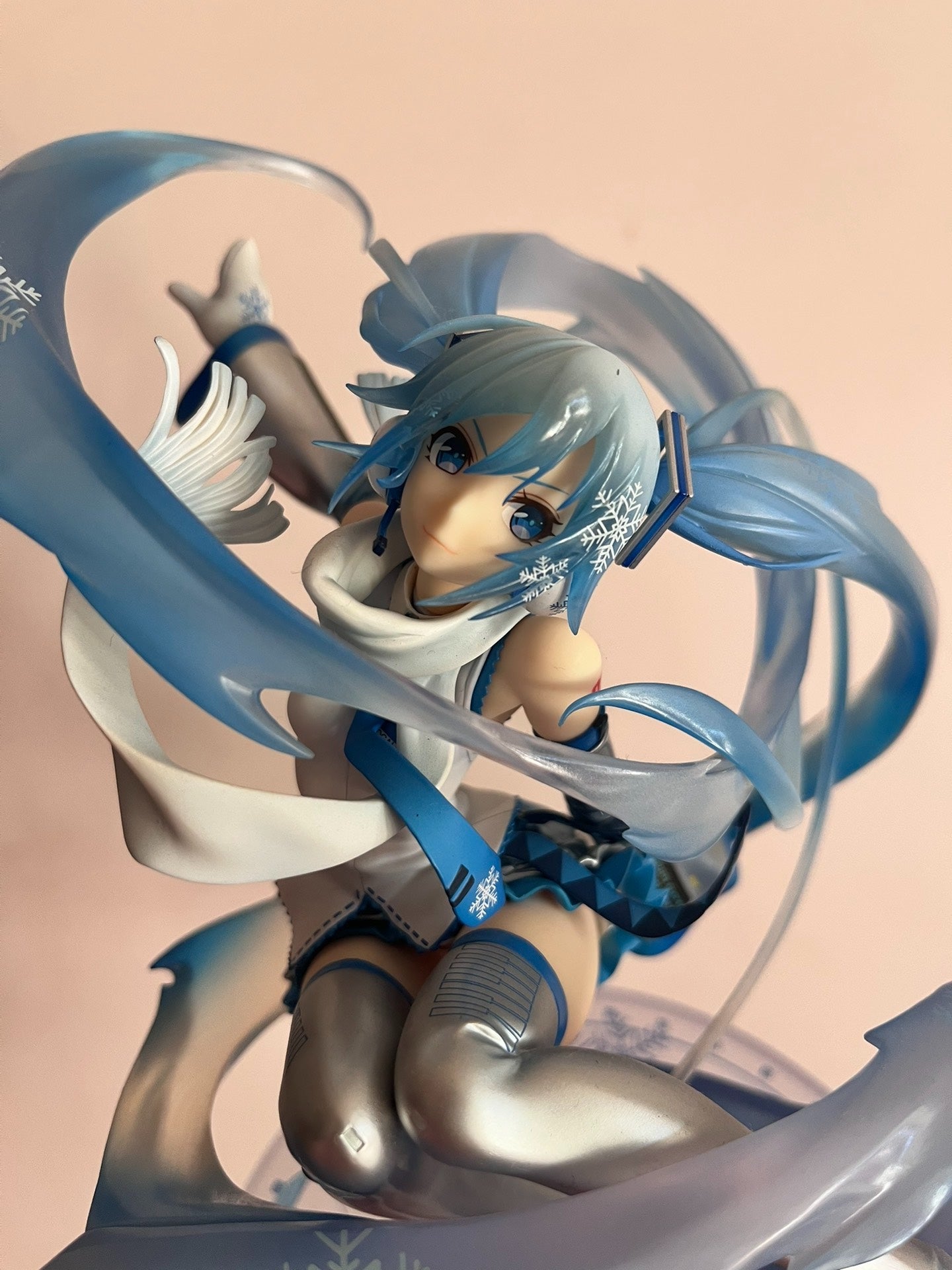 Vocaloid - Hatsune Miku - Snow (1/7)