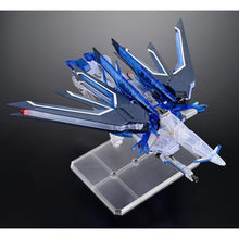 HG 1/144 – Premium Bandai Exclusive – Rising Freedom Gundam (clear color)