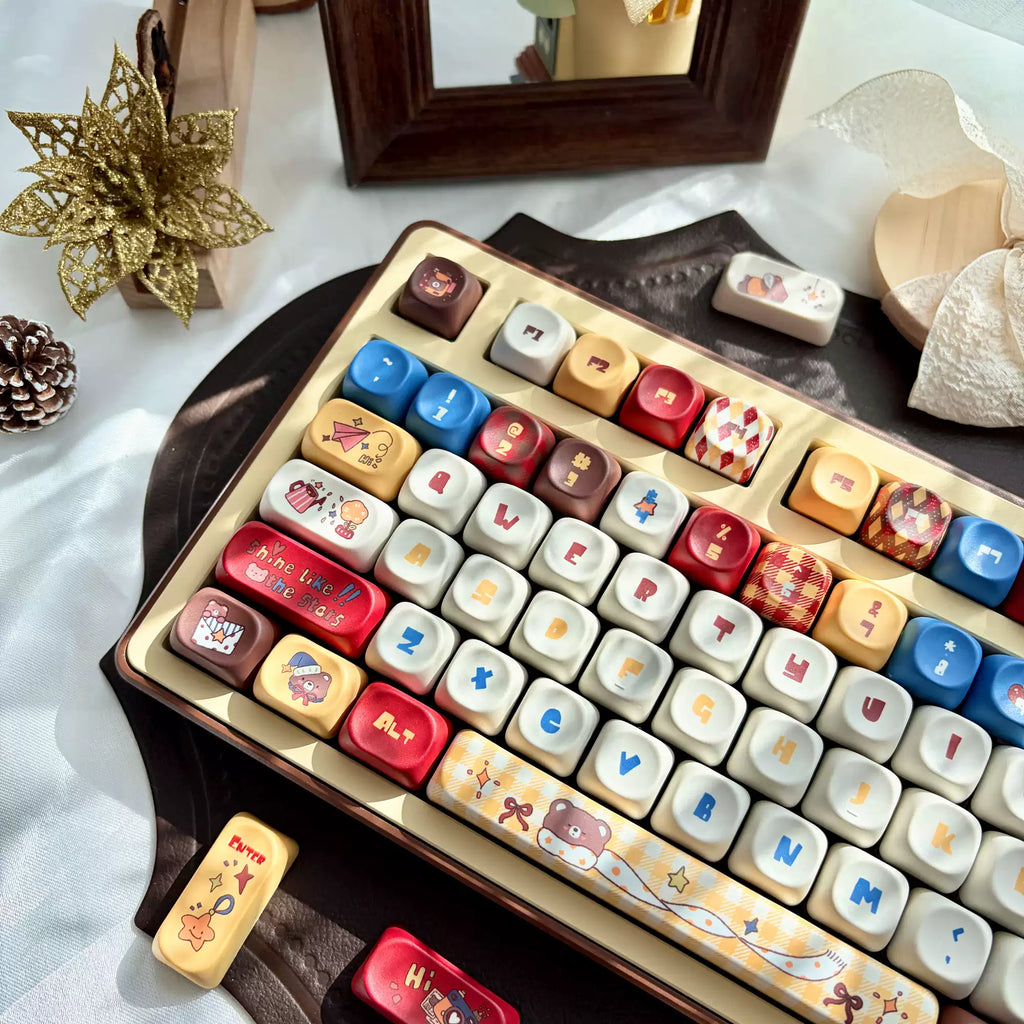 Little Bear Diary PBT Keycap Set – 118 Keys