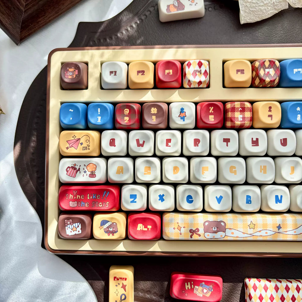 Little Bear Diary PBT Keycap Set – 118 Keys