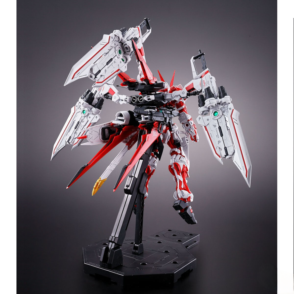 MG 1/100 – Premium Bandai Exclusive – Gundam Astray Red Dragon (Astray Red Frame Red Dragon)