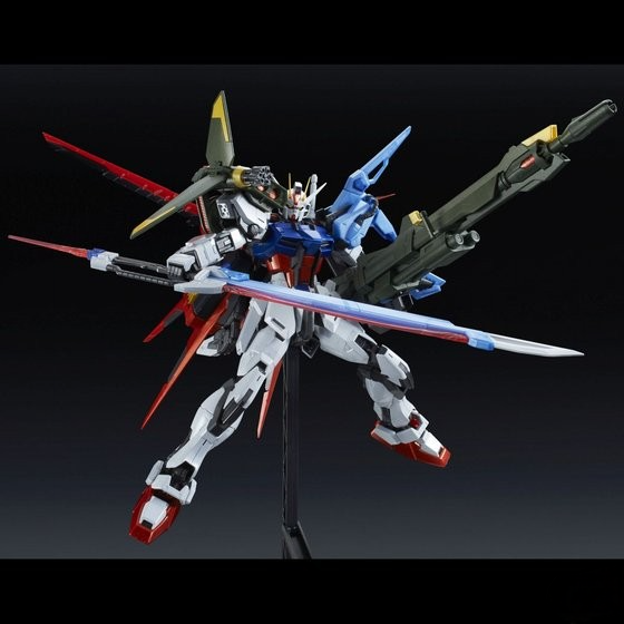 MG 1/100 – Premium Bandai Exclusive – Perfect Strike Gundam (special coating)