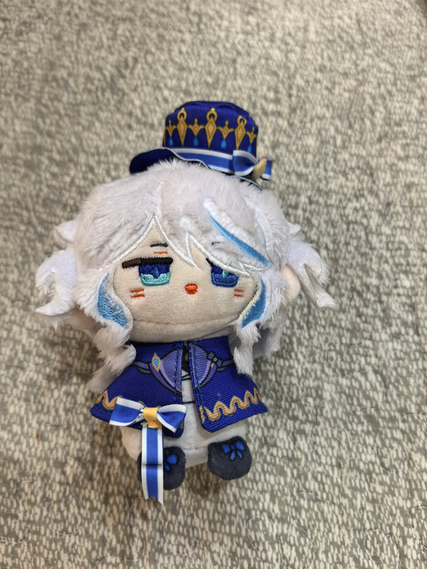 Genshin Impact Furina 12cm Sitting Posture Plush Doll Keychain