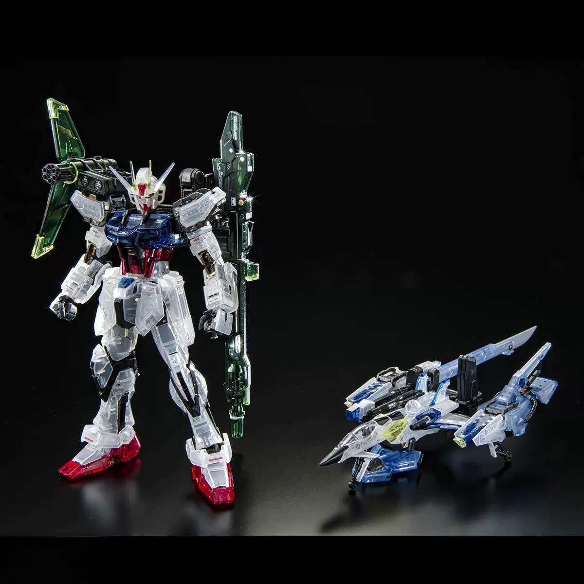 RG 1/144 – THE GUNDAM BASE LIMITED – Aile Strike Gundam  (Clear Color)