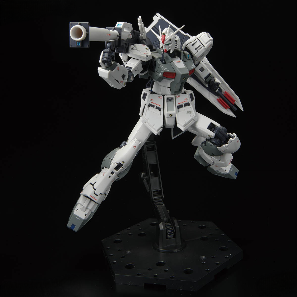 RG 1/144 – GUNDAM SIDE-F Limited – RX-93 ν Gundam (first lot color ver.)